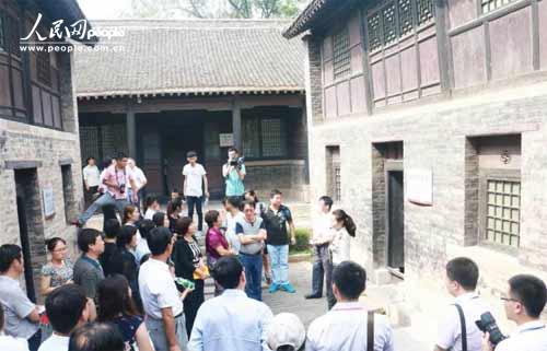 ���L�F(tu��n)�ɆT�ڰ�·܊һ���Ŏ�˾��fַ�J(r��n)�� ȡ�v������ꑼӽ� �z��