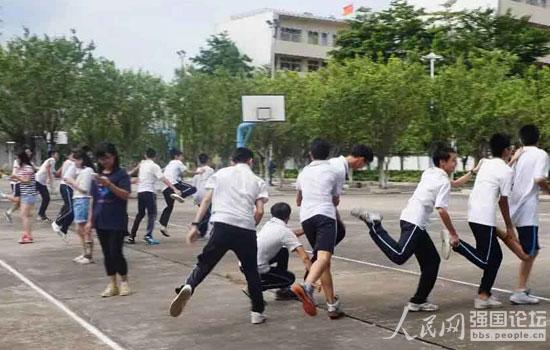 ־Ը�߂��ڌWУ�e�kȤζ�\�ӕ���