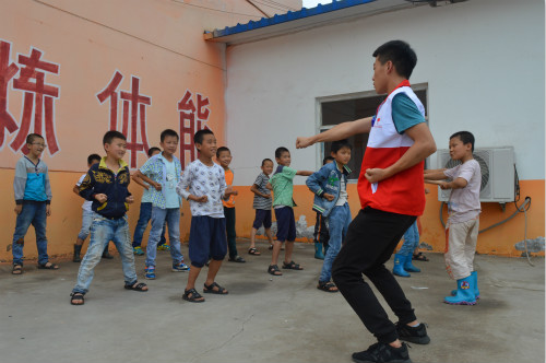 �x�ЌW(xu��)Ժ�tʮ��ů��־Ը����(w��)꠵�ɽ��ʡ�����н��ڿh��Ȫ�l(xi��ng)־Ը����(w��)�����Ȫ�l(xi��ng)�ĺ��ӂ��_�O(sh��)��ȭ���n�����g(sh��)�n������(qi��ng)�w�|(zh��)�����M(j��n)��������ȫ��l(f��)չ��