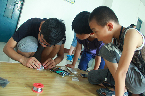 �Ї�(gu��)ʯ�ʹ�W(xu��)���A�|������(m��ng)֮�������̈F(tu��n)��ɽ�|ʡ�S�u��(j��ng)��(j��)�_�l(f��)�^(q��)ᘌ�(du��)����(w��)���ˆT��Ů�����؃�ͯ�_չ������(d��ng)�����H�_�O(sh��)�Z��(sh��)���n�̽̌W(xu��)��߀�_չҕ�l�̌W(xu��)��ħ�g(sh��)��ħ�����L�����dȤ��n�̡� (3)