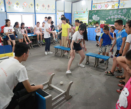 ���ݴ�W֪���ʾ��Ͷ���M��