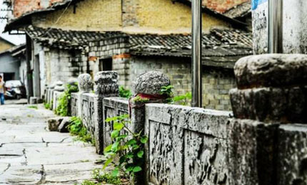 �e�ݹ��(zh��n)�����ƾõĚvʷ�����˹��e�ݳ������Ļ����N�������S���Ěvʷ���ľ��^���C�����eꖚvʷ���ľ��^�ľ��A����Ԕ��������CZYYW ���eꖿh�e�ݹ��(zh��n) Ͷ�� 