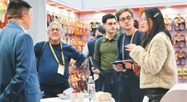 外企持續(xù)看好中國市場